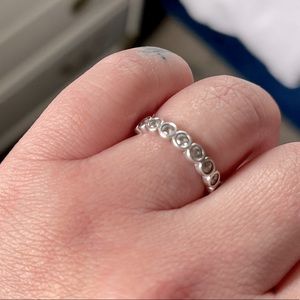 Alluring brilliant Pandora ring
